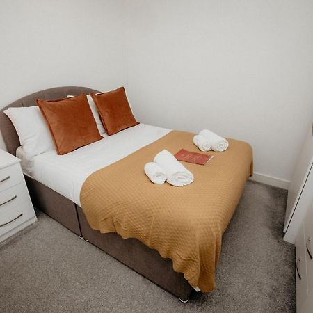 Elthorne Luxury Apartments - אוקסברידג' מראה חיצוני תמונה