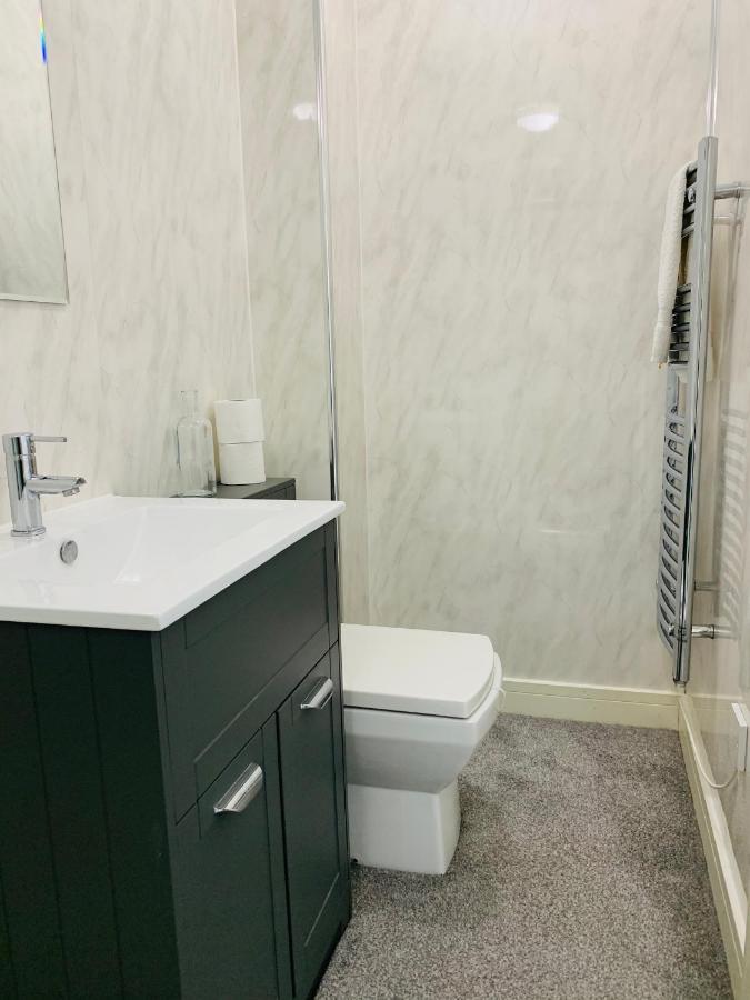 Elthorne Luxury Apartments - אוקסברידג' מראה חיצוני תמונה
