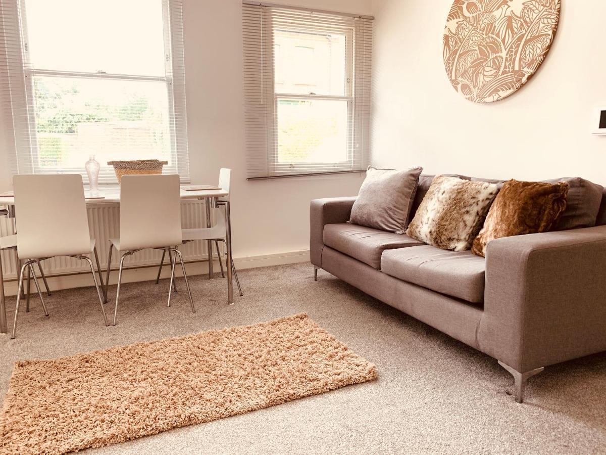 Elthorne Luxury Apartments - אוקסברידג' מראה חיצוני תמונה