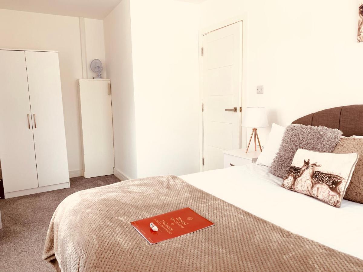 Elthorne Luxury Apartments - אוקסברידג' מראה חיצוני תמונה