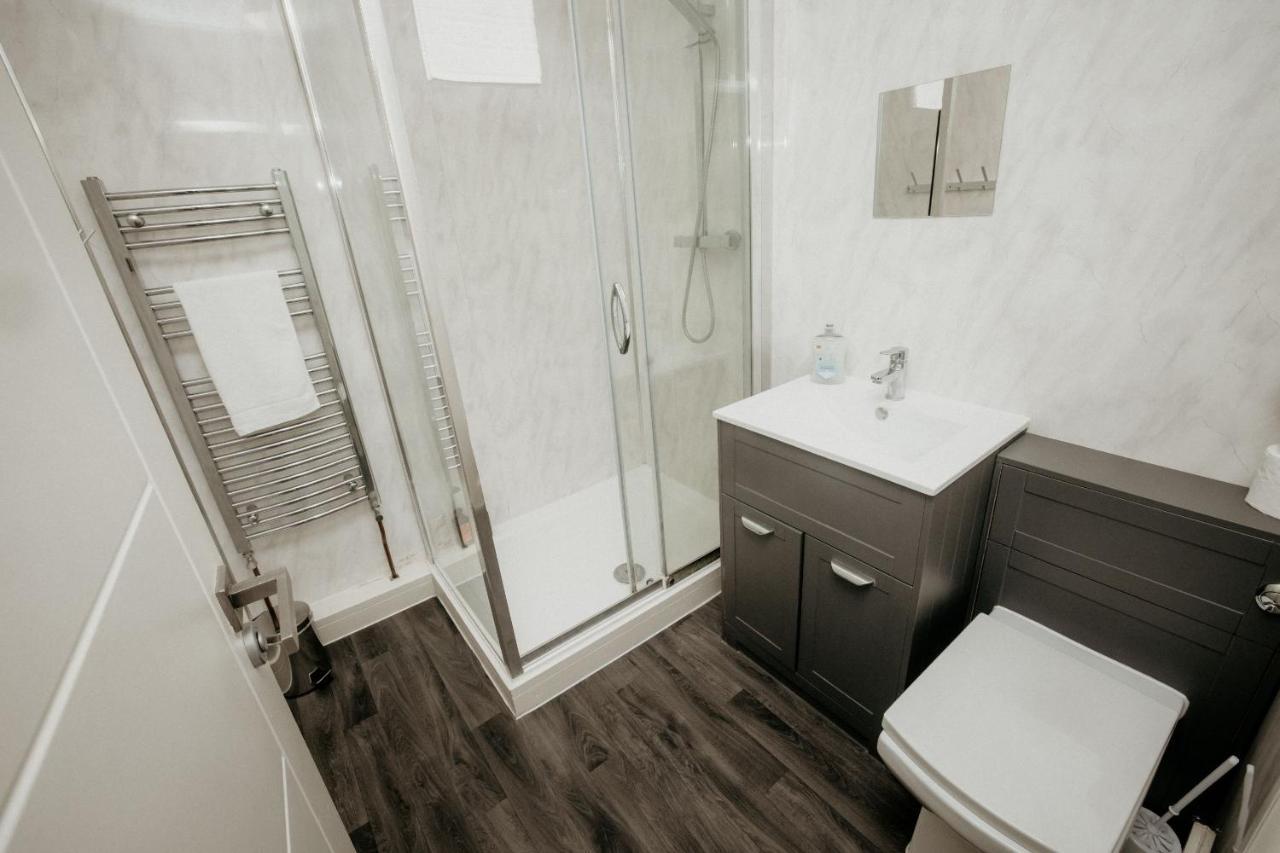 Elthorne Luxury Apartments - אוקסברידג' מראה חיצוני תמונה