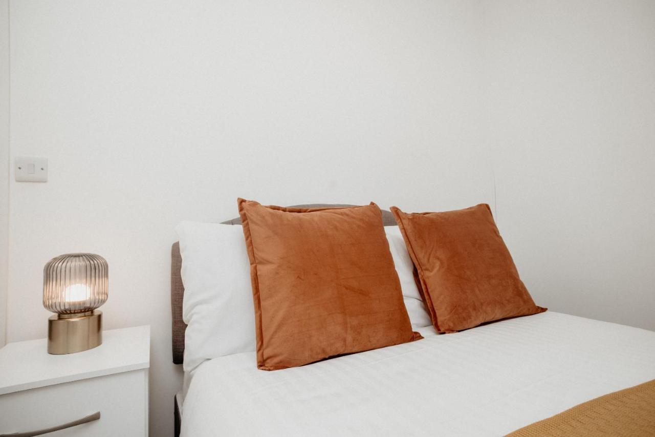 Elthorne Luxury Apartments - אוקסברידג' מראה חיצוני תמונה
