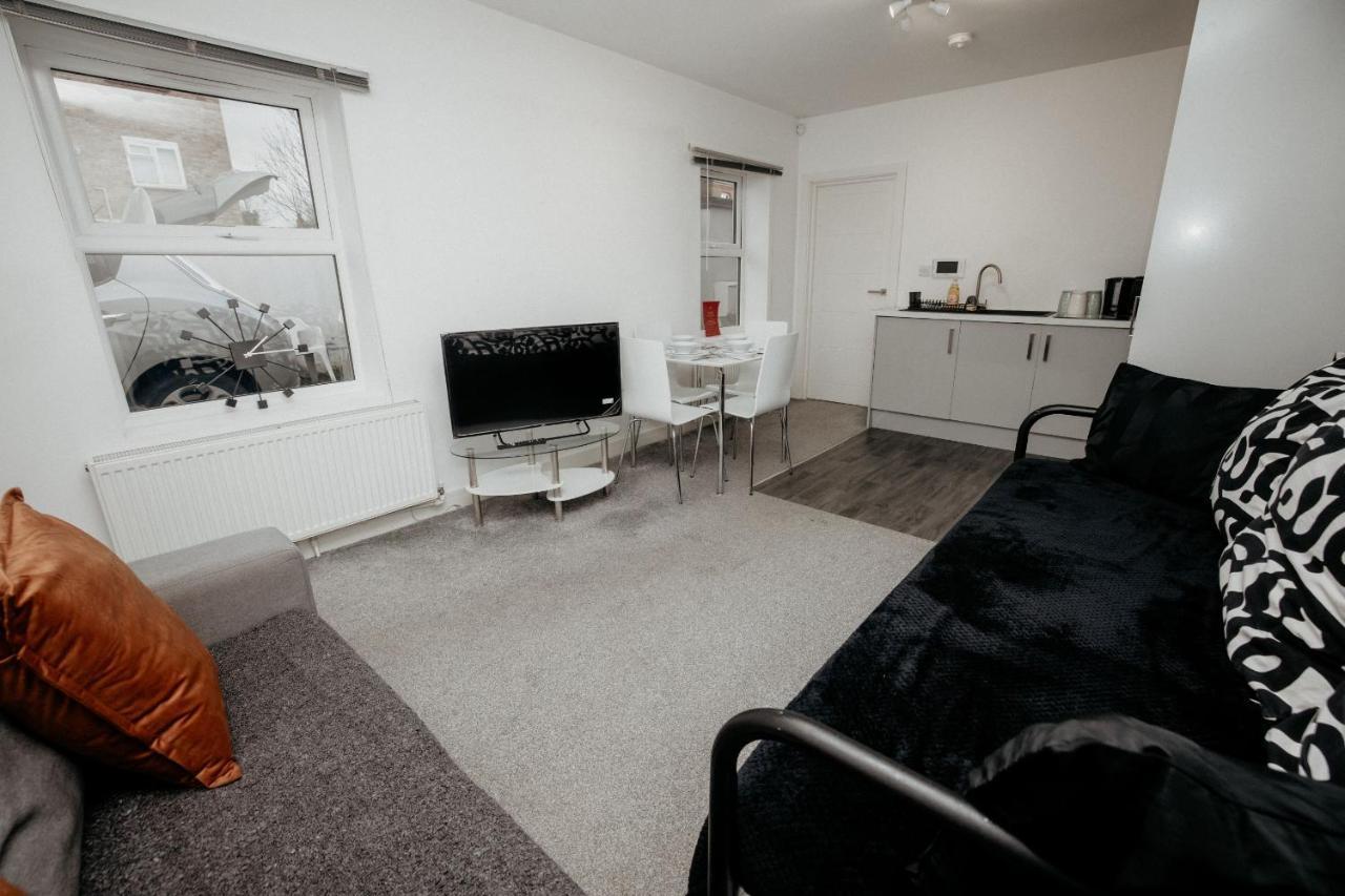 Elthorne Luxury Apartments - אוקסברידג' מראה חיצוני תמונה