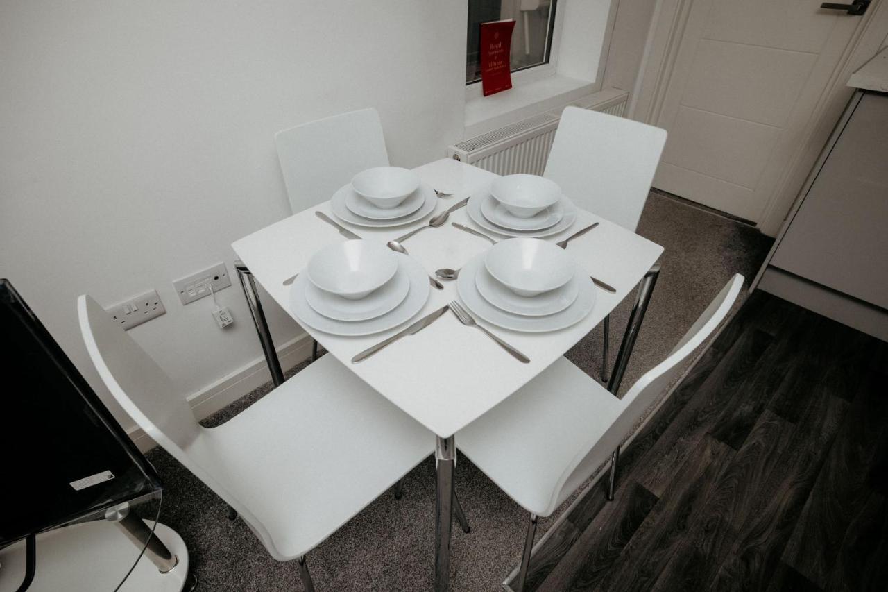 Elthorne Luxury Apartments - אוקסברידג' מראה חיצוני תמונה