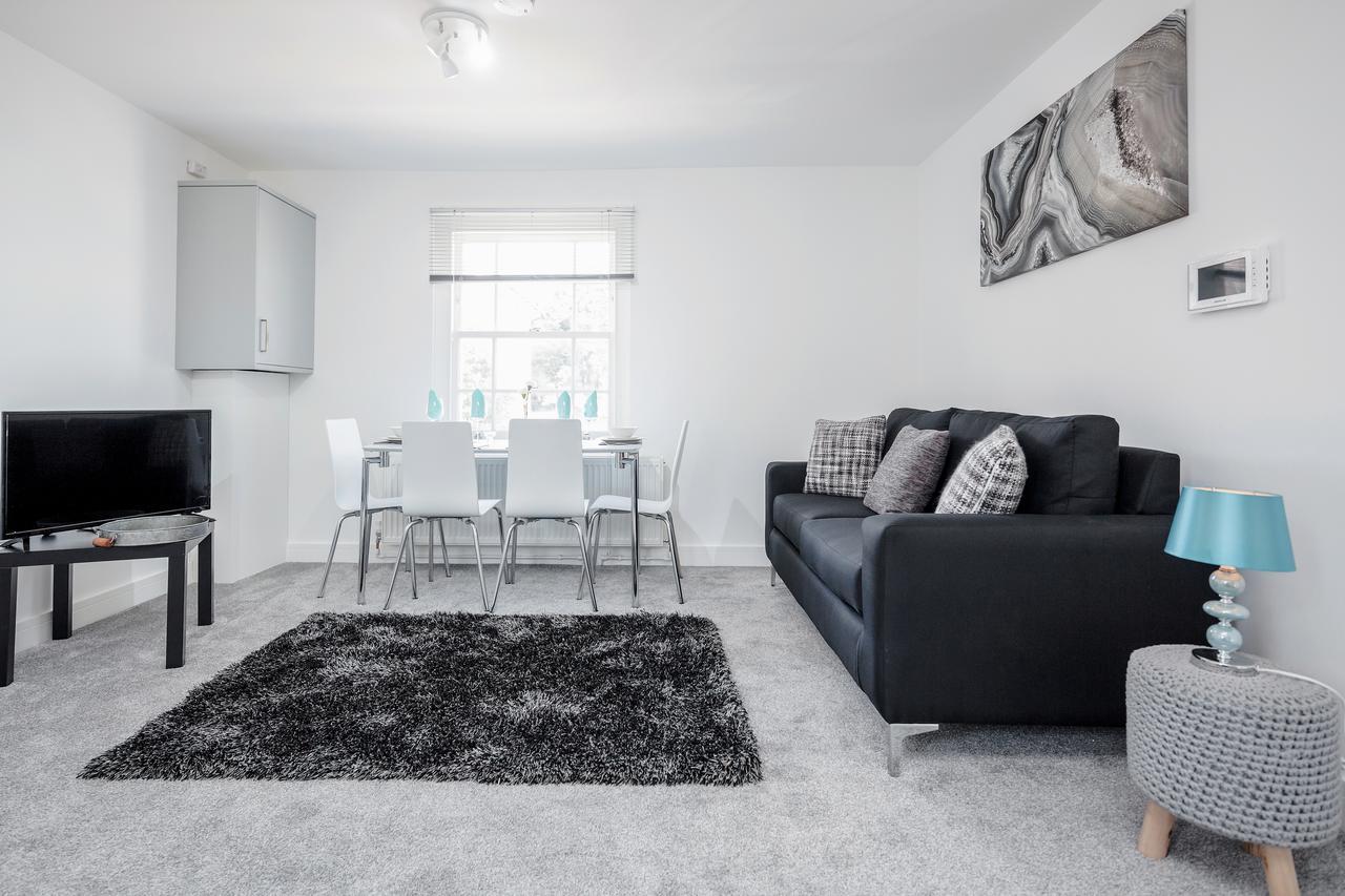 Elthorne Luxury Apartments - אוקסברידג' מראה חיצוני תמונה