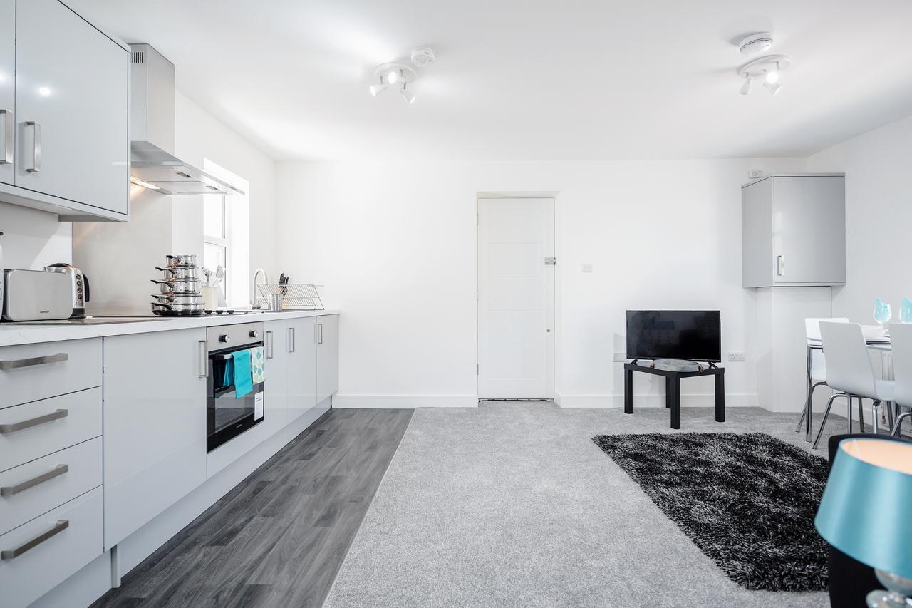 Elthorne Luxury Apartments - אוקסברידג' מראה חיצוני תמונה