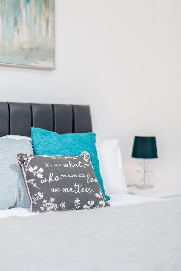 Elthorne Luxury Apartments - אוקסברידג' מראה חיצוני תמונה