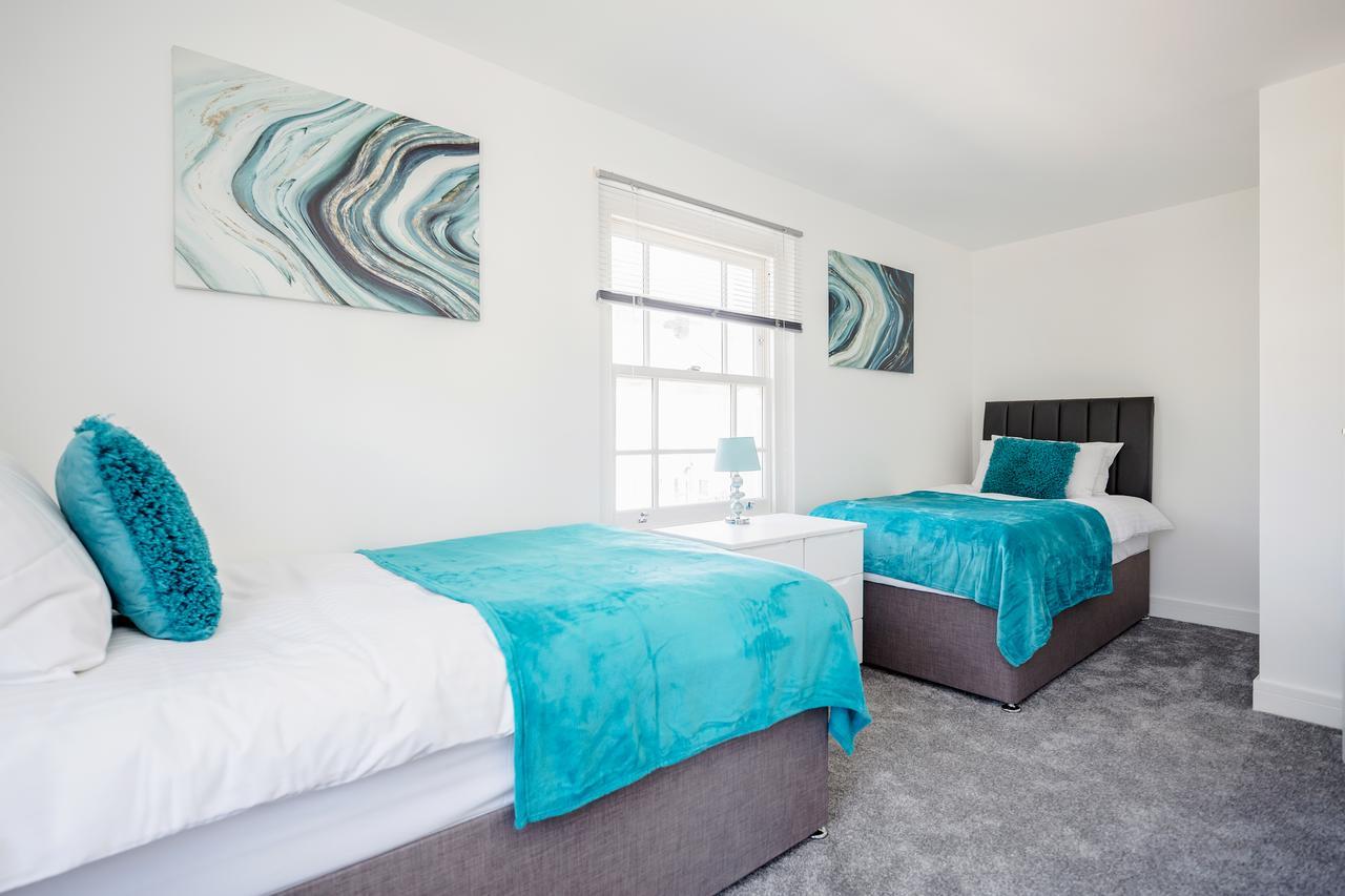 Elthorne Luxury Apartments - אוקסברידג' מראה חיצוני תמונה