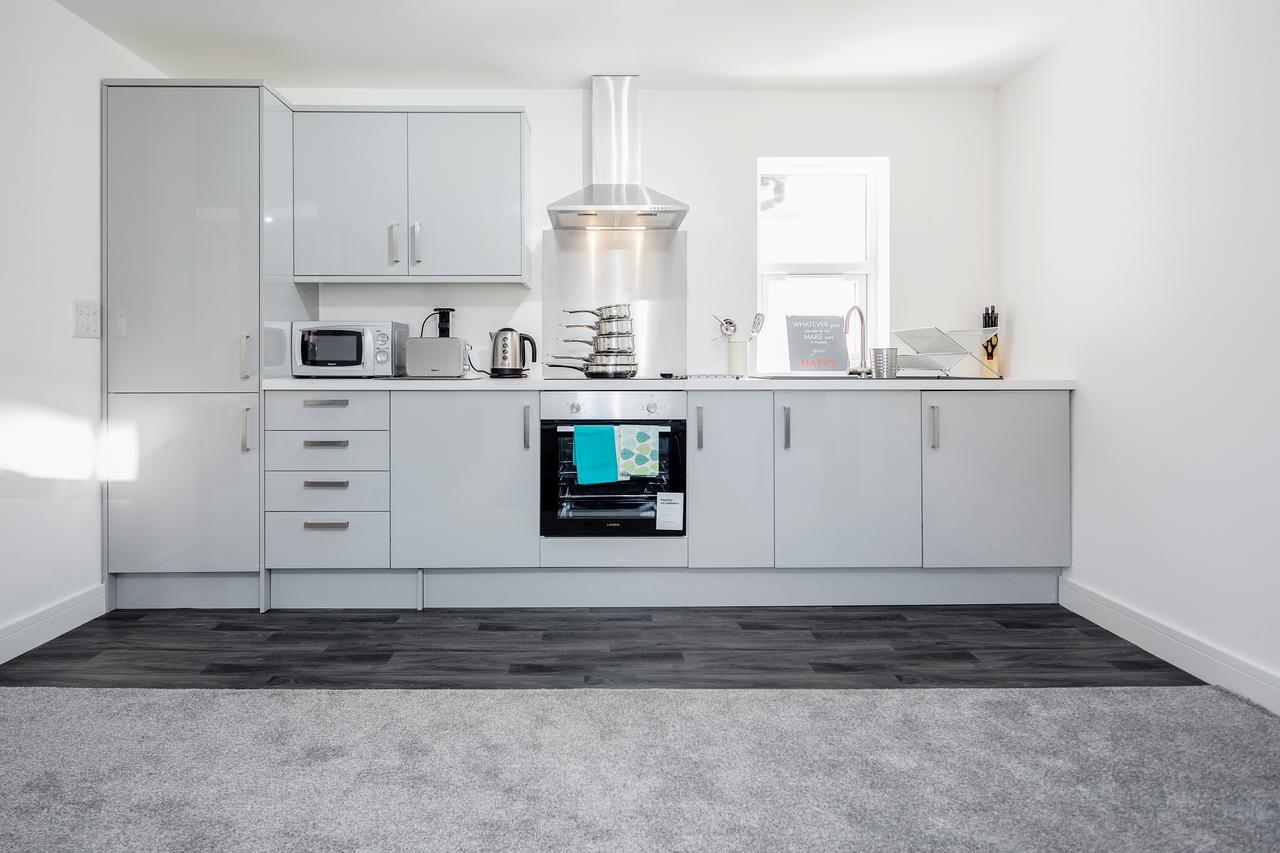 Elthorne Luxury Apartments - אוקסברידג' מראה חיצוני תמונה
