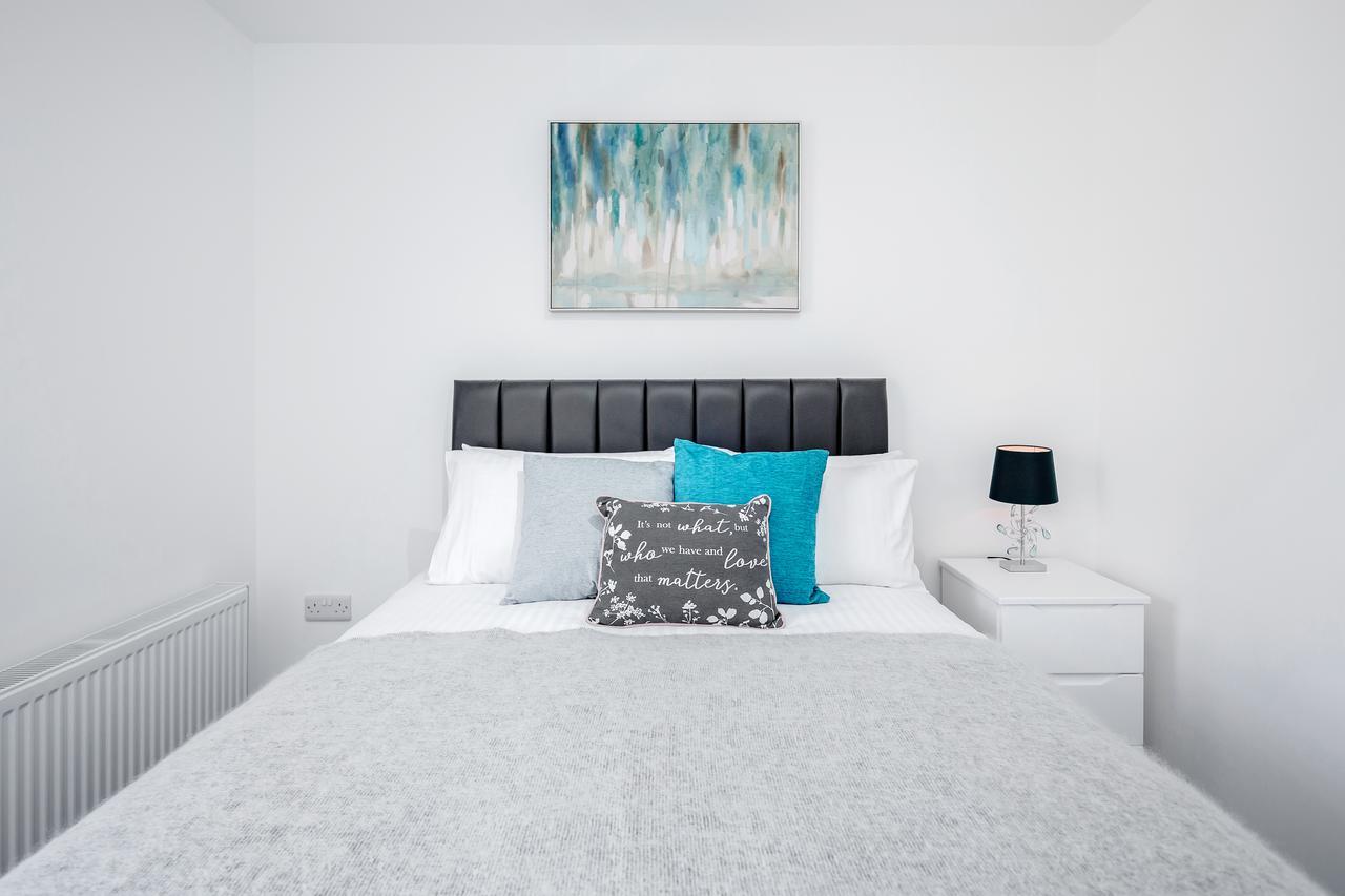 Elthorne Luxury Apartments - אוקסברידג' מראה חיצוני תמונה